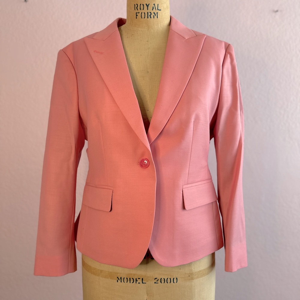 Women’s Pink Blazer